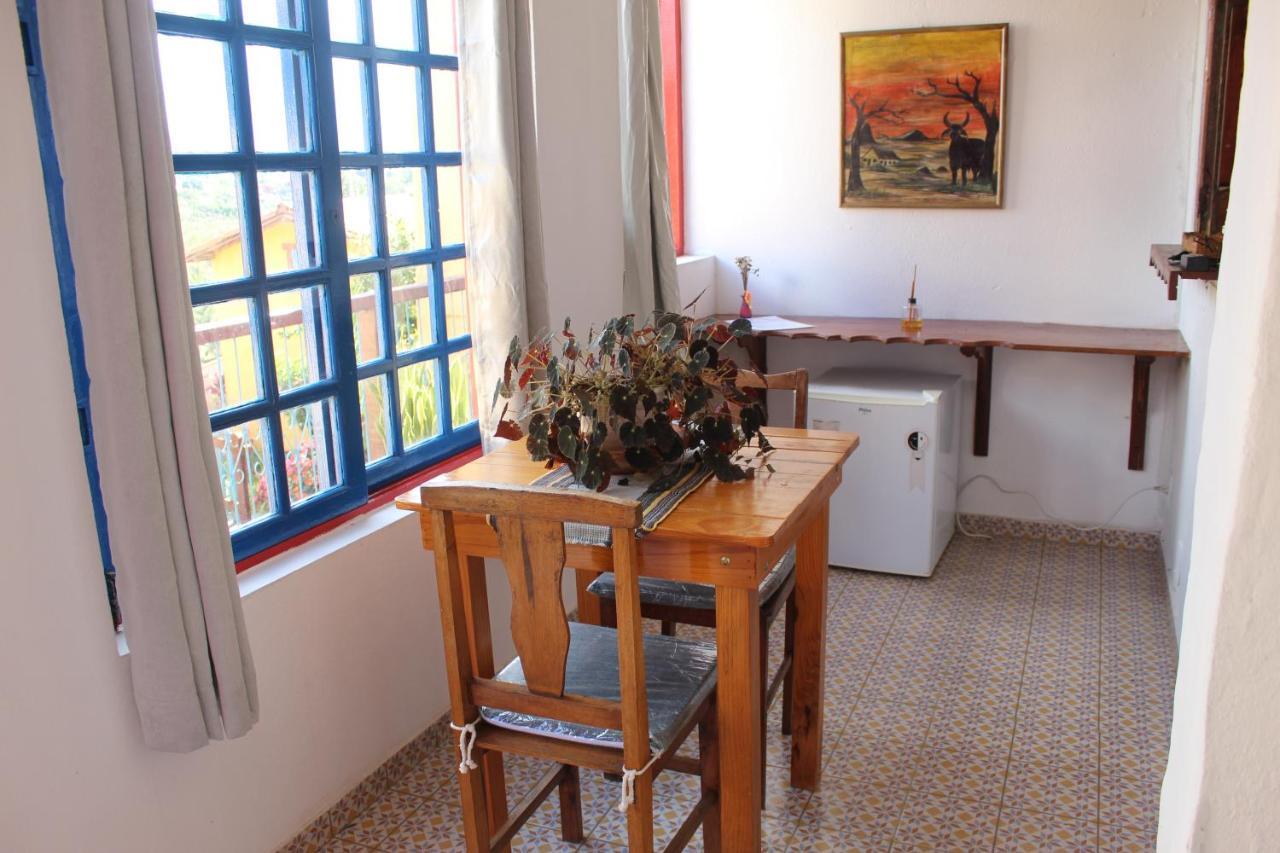 Bed & Breakfast Aconchego Da Valdirene Lavras Novas